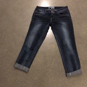 Jolt jean capris size 3 NWOT